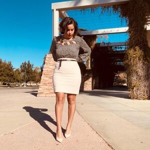 H&M Cream Pencil Skirt